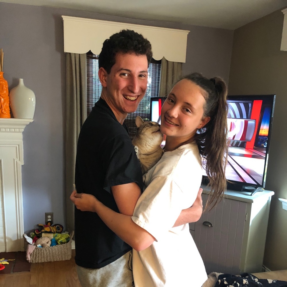 Meet your Posher, Elizabeth